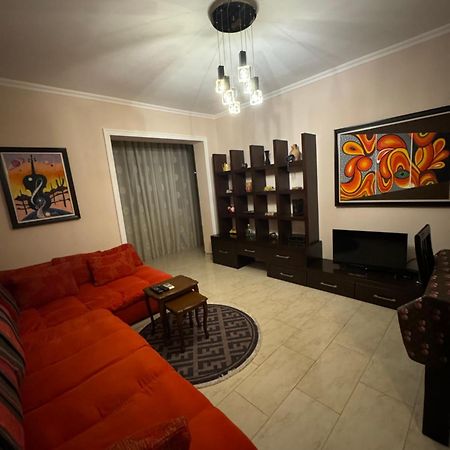Toptani Center Apartment Тирана Екстериор снимка