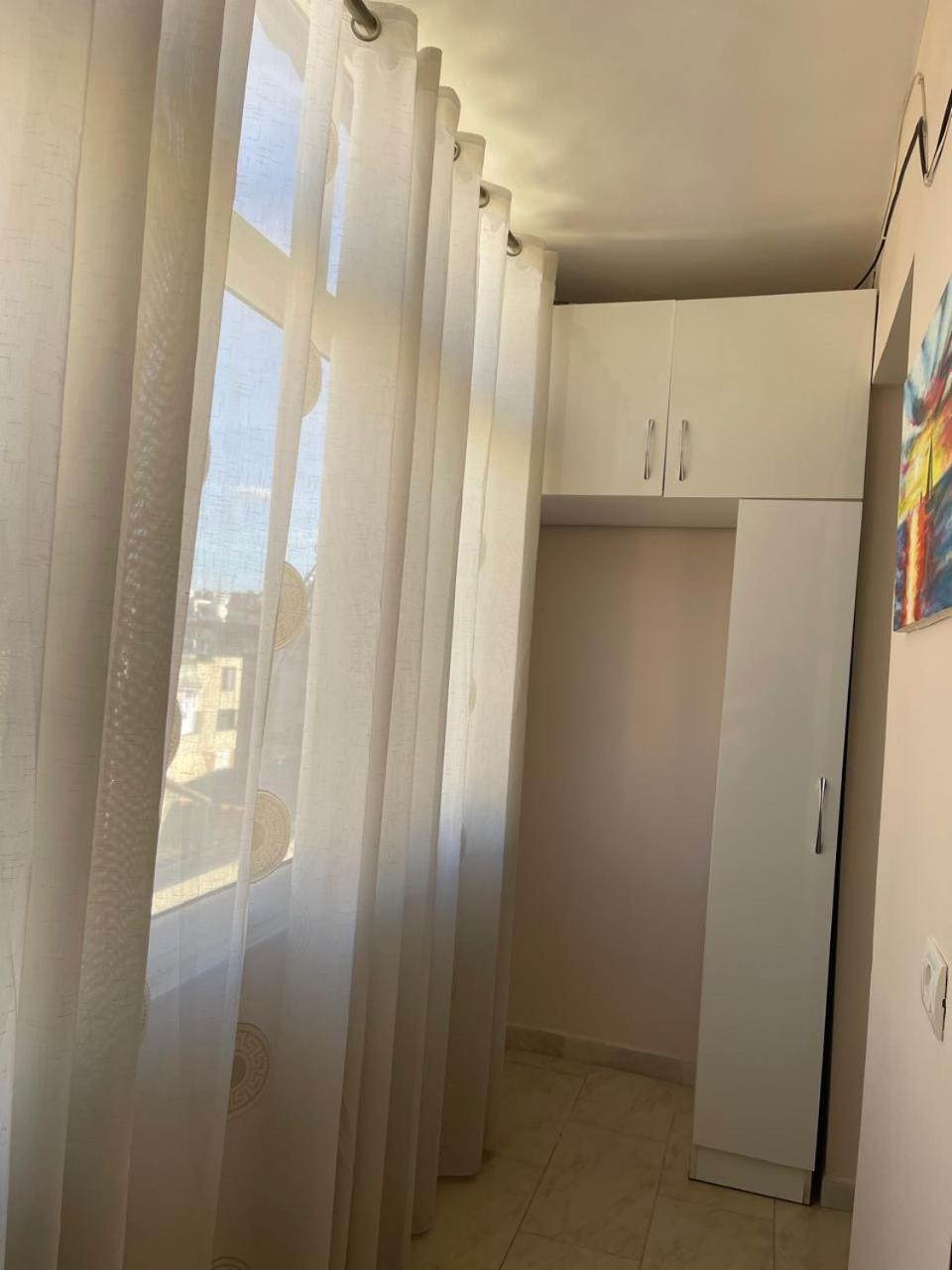 Toptani Center Apartment Тирана Екстериор снимка